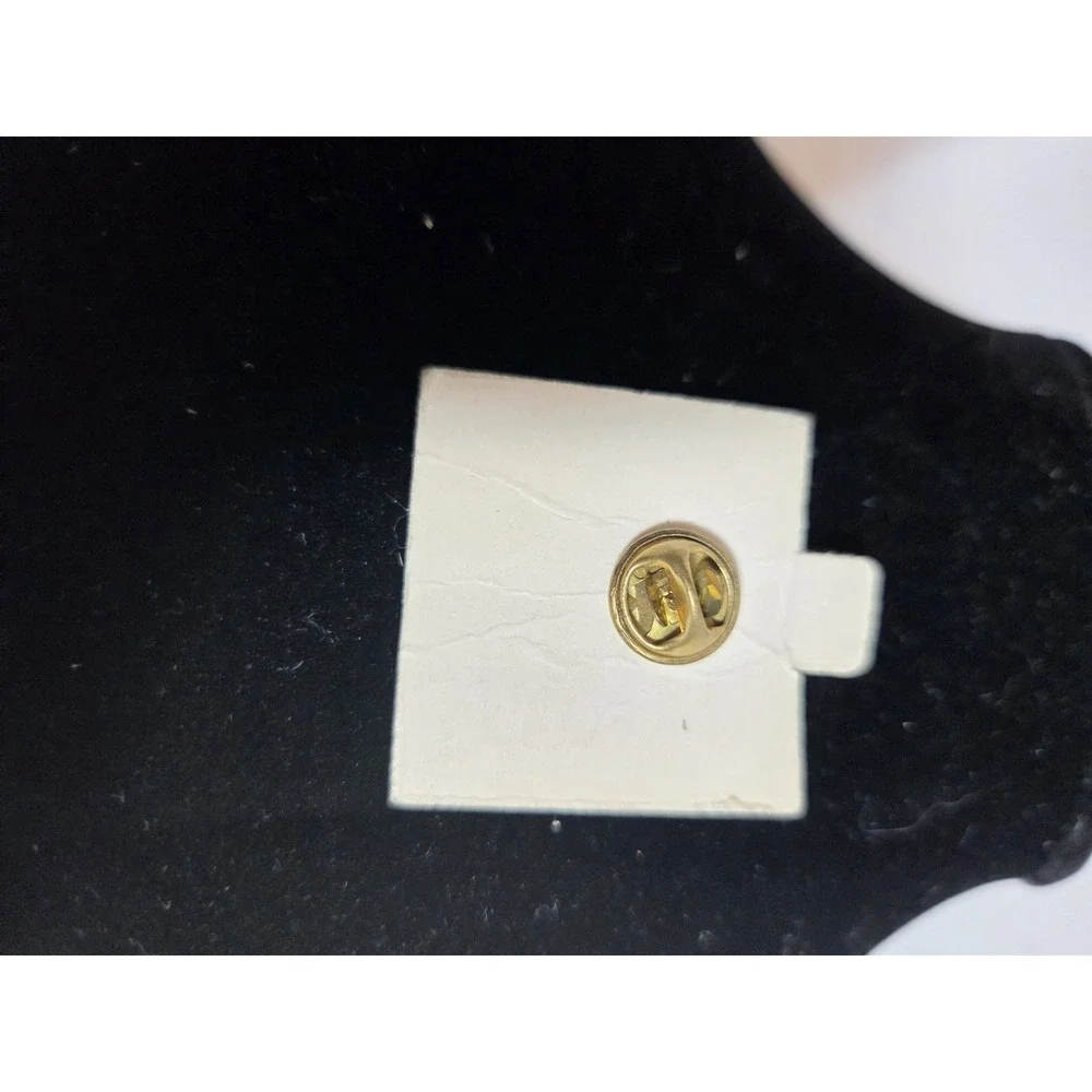 BARNEY Vintage Gold Tone Pin w/ Clutch Back, Original 